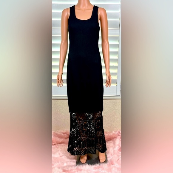 HWA Apparel Dresses & Skirts - Gorgeous Racerback Maxi with Crochet Hem Sz M by HWA Apparel